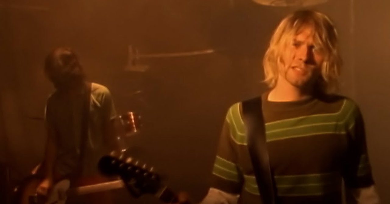 A banda Nirvana, liderada pelo vocalista Kurt Cobain, durante videoclipe de 