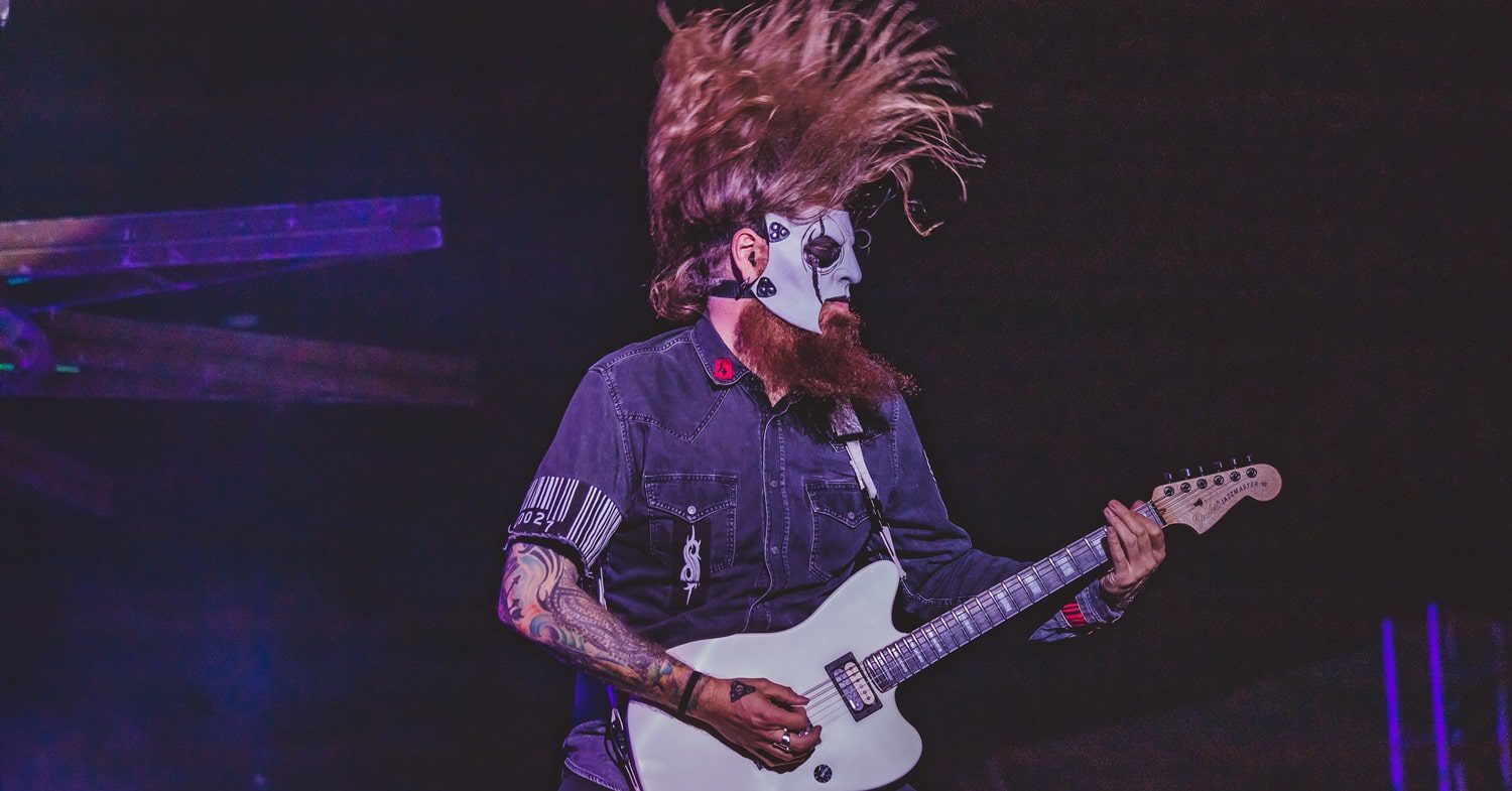 Jim Root, guitarrista do Slipknot, durante show no Knotfest Brasil