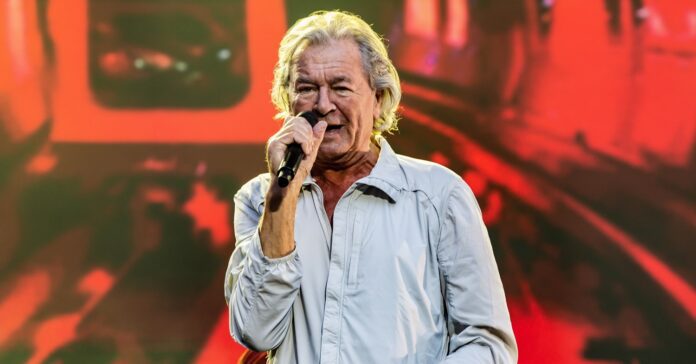 O vocalista Ian Gillan, durante show do Deep Purple no Monsters of Rock Brasil 2023