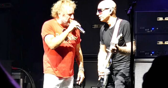 Sammy Hagar e Joe Satriani durante show