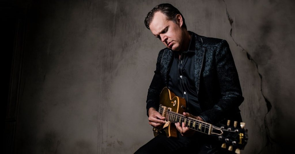 Joe Bonamassa Compila Faixas Inéditas No Digital Em “Road To Redemption”