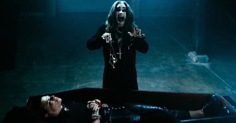 Ozzy Osbourne aparece em clipe de “The Funeral”, de Yungblud