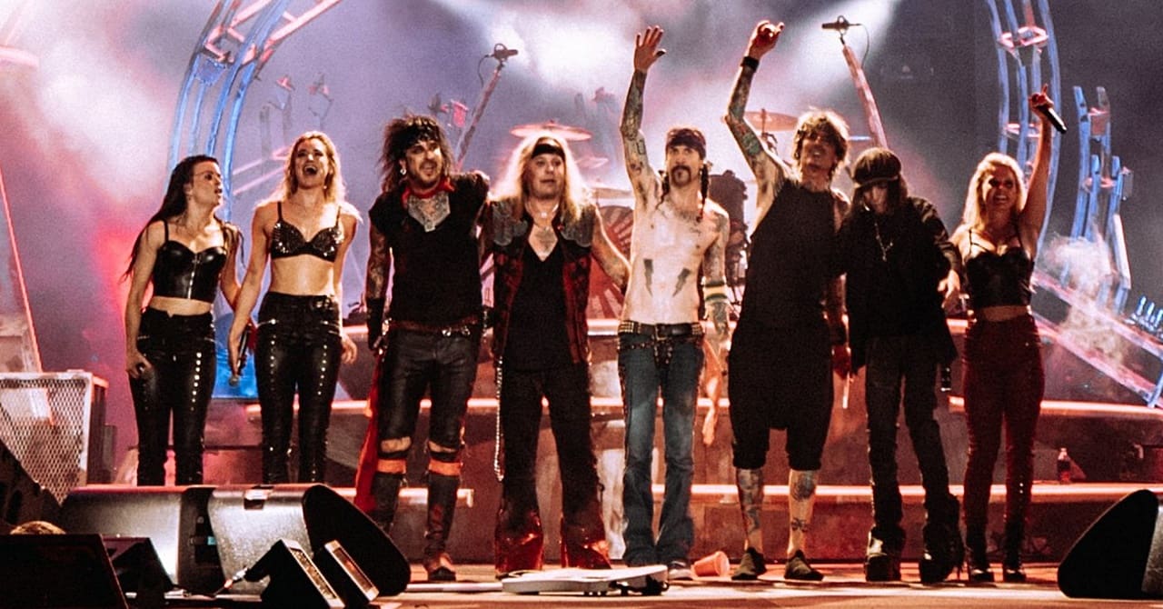 Tommy Lee fala sobre costelas quebradas antes de turnê com Mötley Crüe