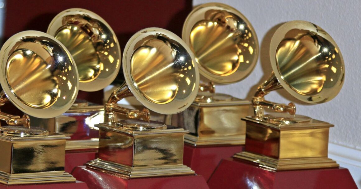 Grammy 2024 saiba onde assistir e confira indicados