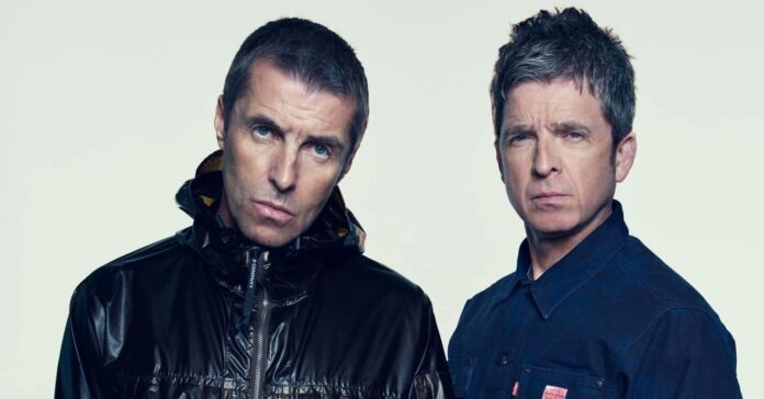 Os irmãos Liam Gallagher e Noel Gallagher, integrantes do Oasis, no ano de 2024