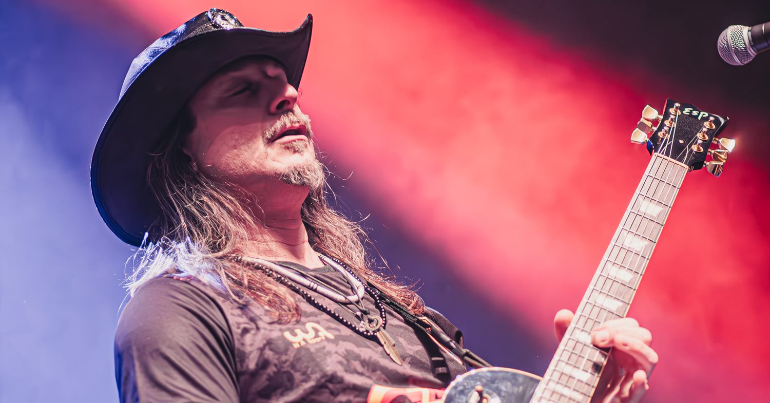 A opinião de Rafael Bittencourt sobre o Angraverso e o fim do Almah