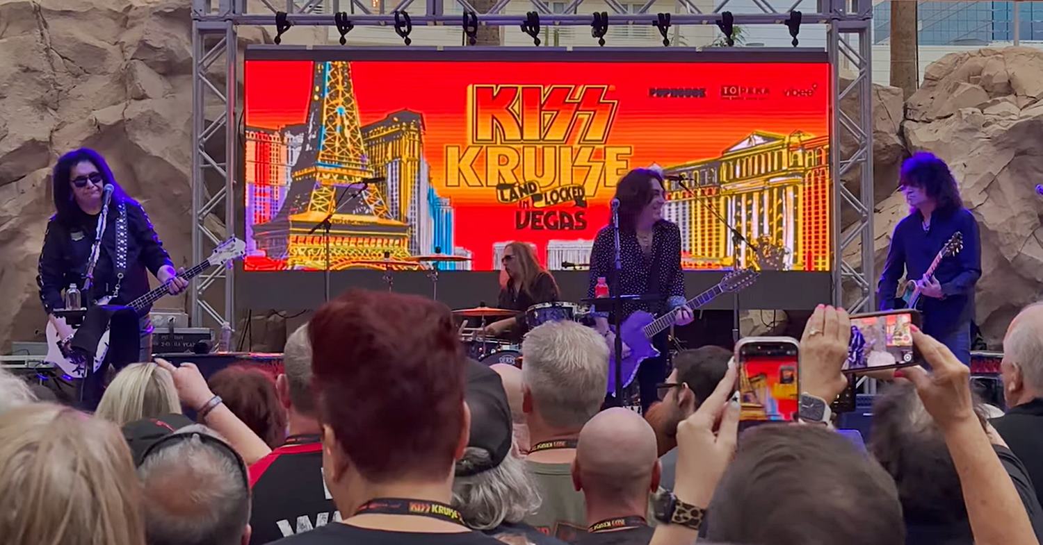 A homenagem do Kiss a Ace Frehley em seu 1º show desde aposentadoria
