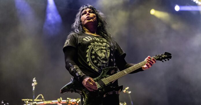Por que o W.A.S.P. rompeu com Chris Holmes, segundo Blackie Lawless